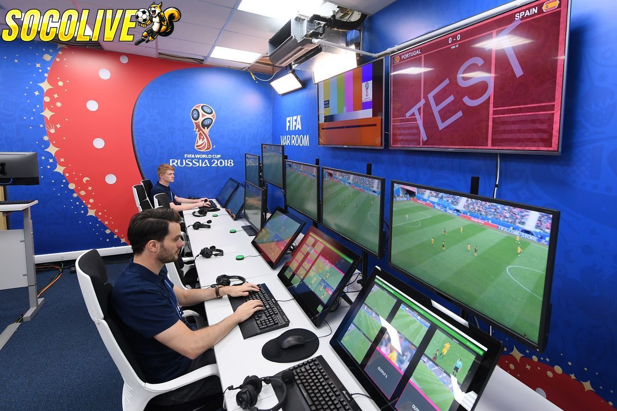 Những tình huống dễ phát sinh kèo VAR trong bóng đá 